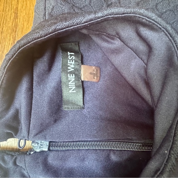 Nine West women’s size 8 navy Blue Lined Sleeveless Dress textured mock neck - Picture 12 of 12